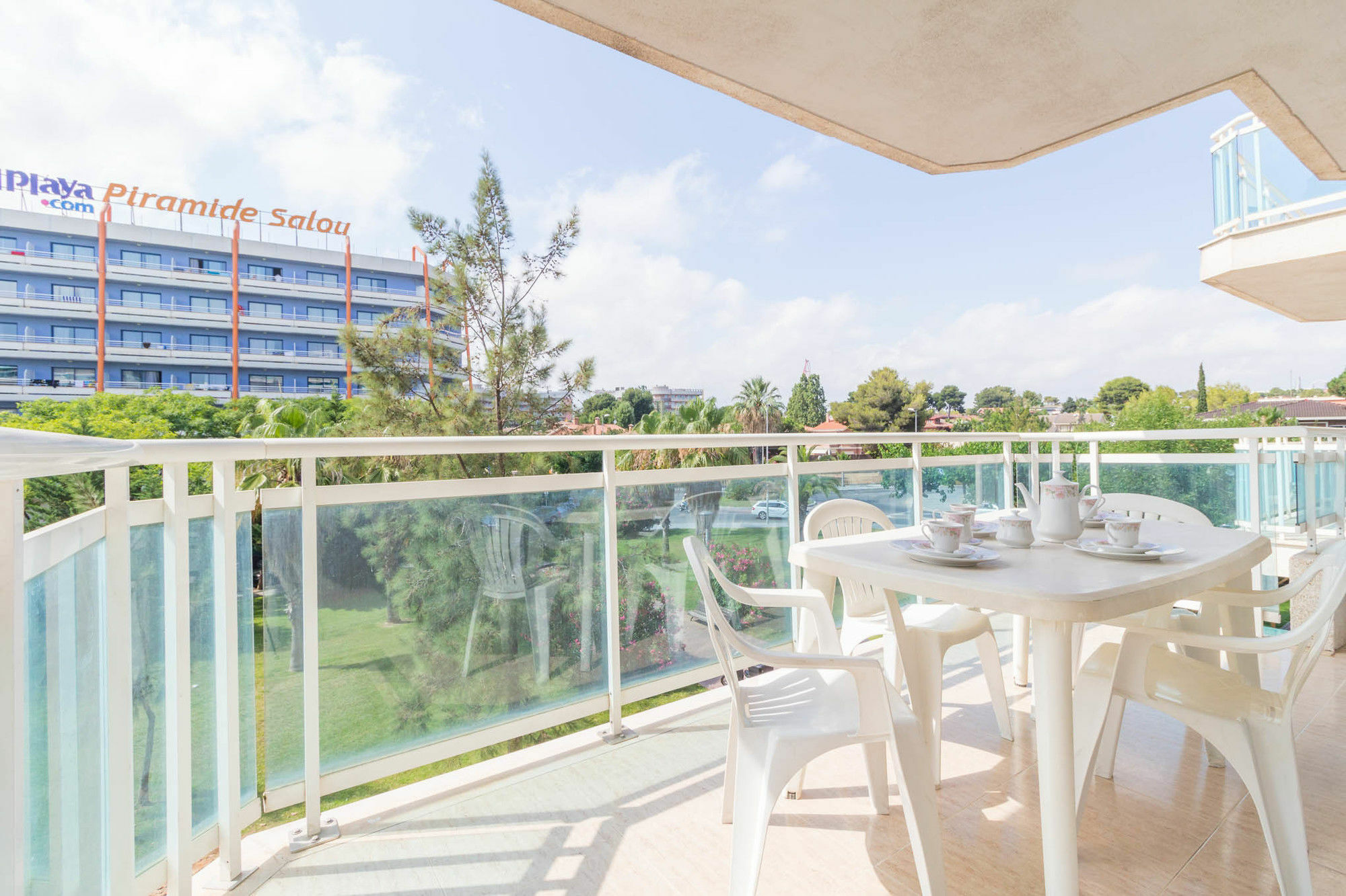 Costa Daurada Apartaments - Larimar Salou Exteriör bild