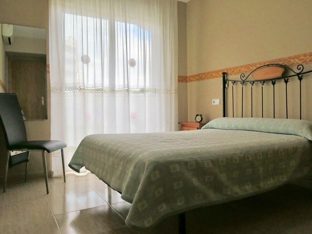 Costa Daurada Apartaments - Larimar Salou Exteriör bild